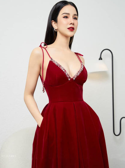 Deep V Neckline Suspender Sexy Backless Sleeveless Velvet Crimson Princess Dress