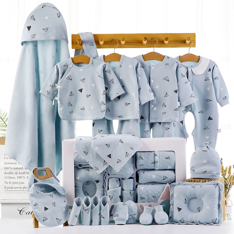 Newborn Baby Gift Box: Complete Set of Newborn Clothes and Supplies for a Special Celebration