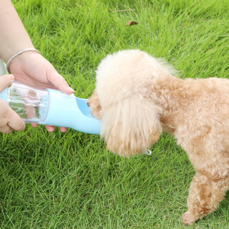 Multi-Functional Pet Water Cup: Portable and Outgoing Accompanying Cup for Hydration and Feeding.